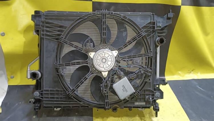 Радиатор основной Ниссан Нот в Электростале 105188