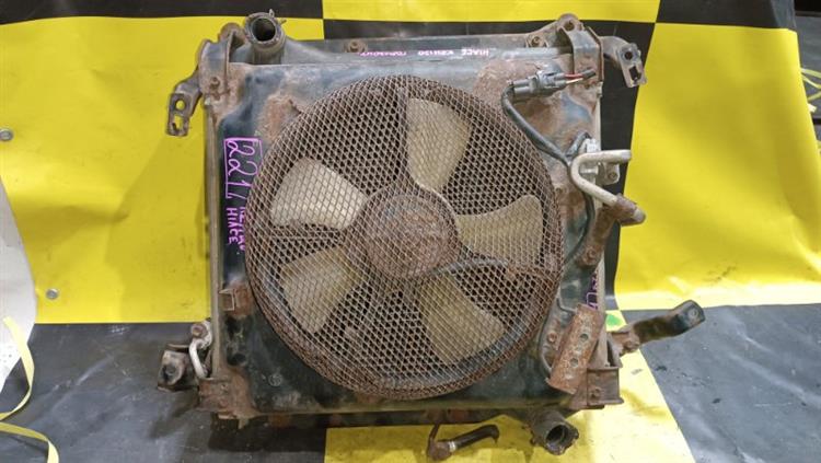 Радиатор основной Тойота Хайс в Электростале 105233