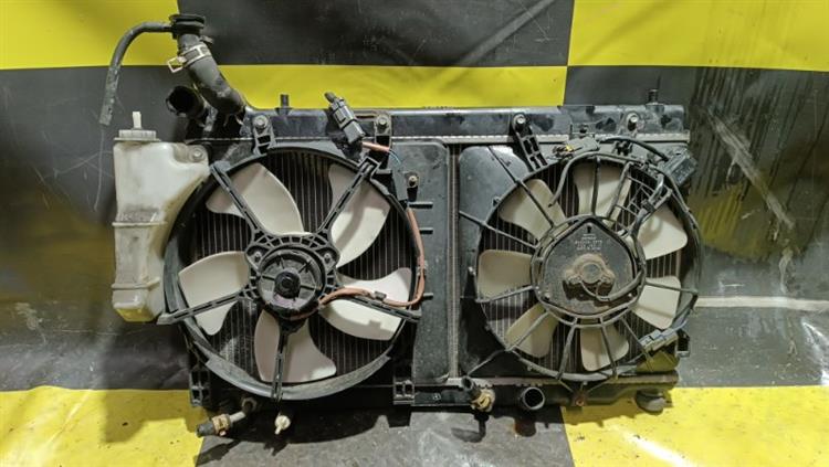 Радиатор основной Хонда Фит в Электростале 105259