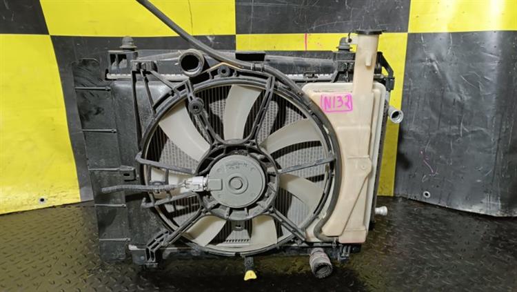 Радиатор основной Тойота Саксид в Электростале 116765