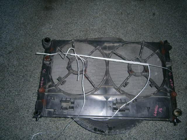 Диффузор радиатора Мазда МПВ в Электростале 31233