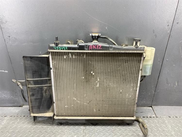 Радиатор основной Ниссан Марч в Электростале 459494